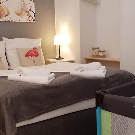 City Apartment Near Shooping Center, 6 Guests Berlin Exterior photo